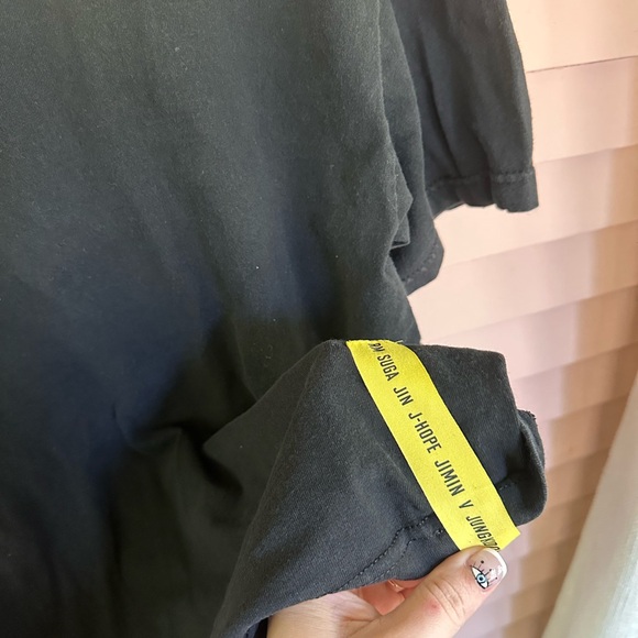 BTS X OFFICIAL MCDONALDS RARE BLACK BLANK T-SHIRT SIZE MEDIUM 100% COTTON - Picture 4 of 5